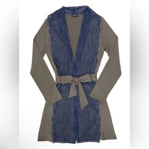 NWT Samantha Chang New York  Lace Front Robe Smokey Gray w/Blue Moon Lace~Large
